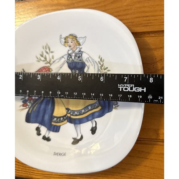 Rörstrand Sweden Sverigedräkten Wall Plate Swedish National Costume w Box - Picture 6 of 9